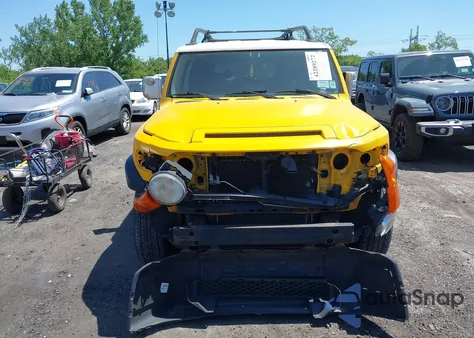 2007 Toyota Fj Cruiser z USA, uszkodzony, nr VIN JTEBU11F970054585